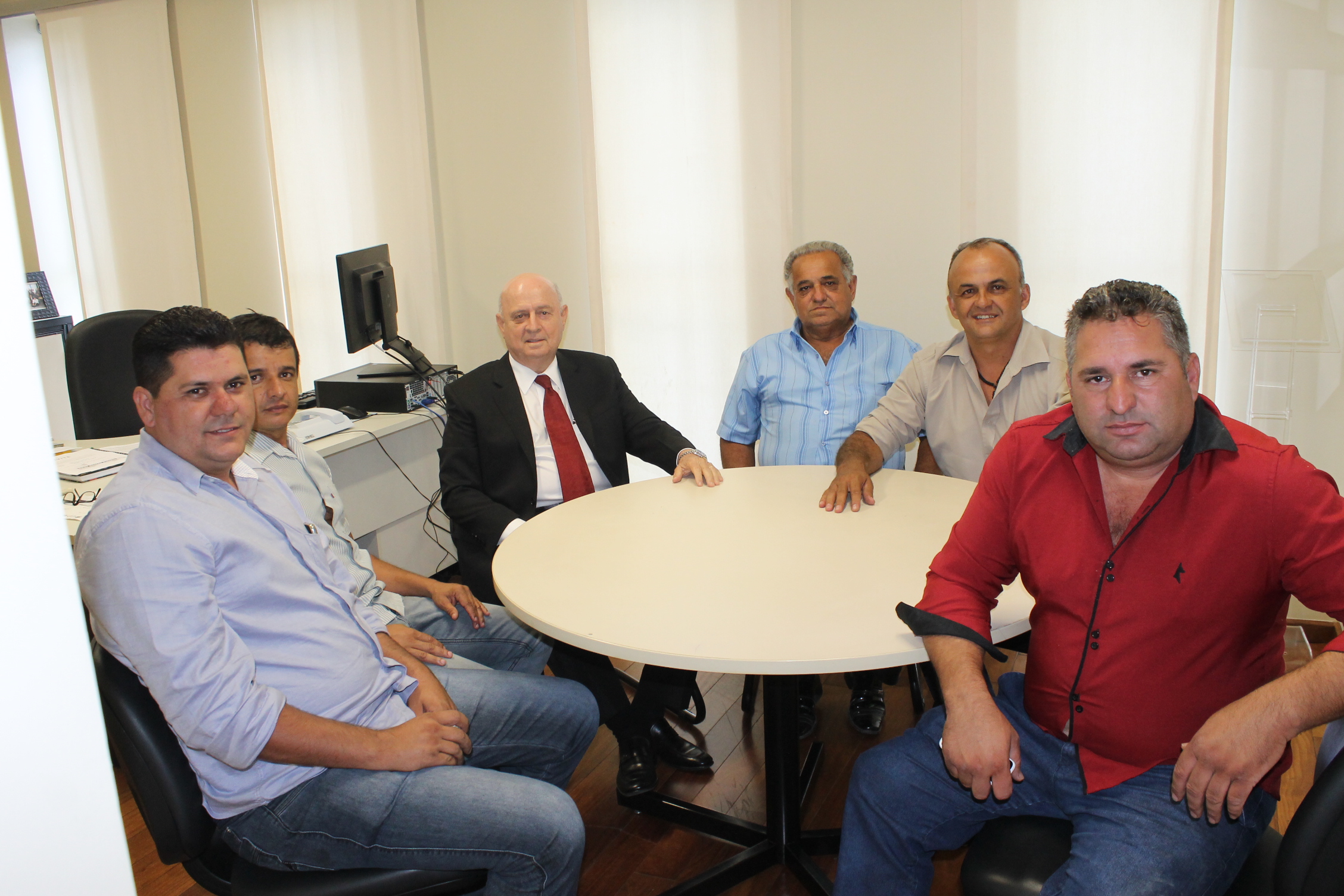 05.04.17 - Vereadores de Durand&eacute; se encontram com deputado Braulio Braz.JPG (1.20 MB)