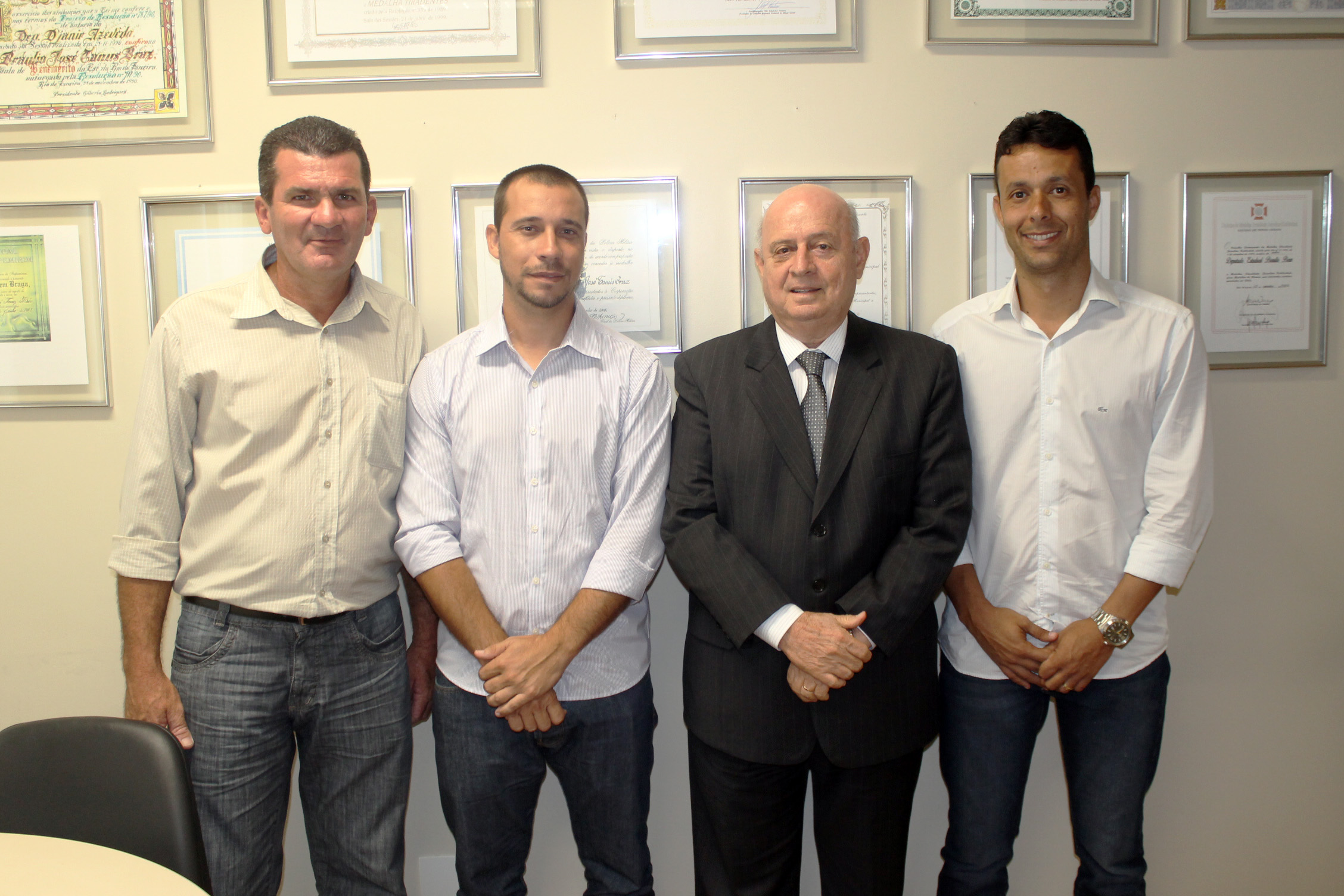 07.03.17 - Braulio Braz recebe prefeito de Santana do Deserto.JPG (696 KB)