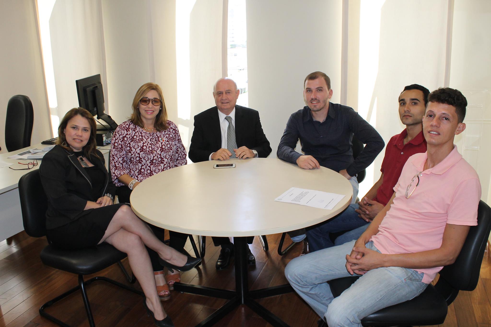 09.05.17 - Lideran&ccedil;as de Tombos fazem visita ao deputado Braulio Braz (1).jpg (208 KB)
