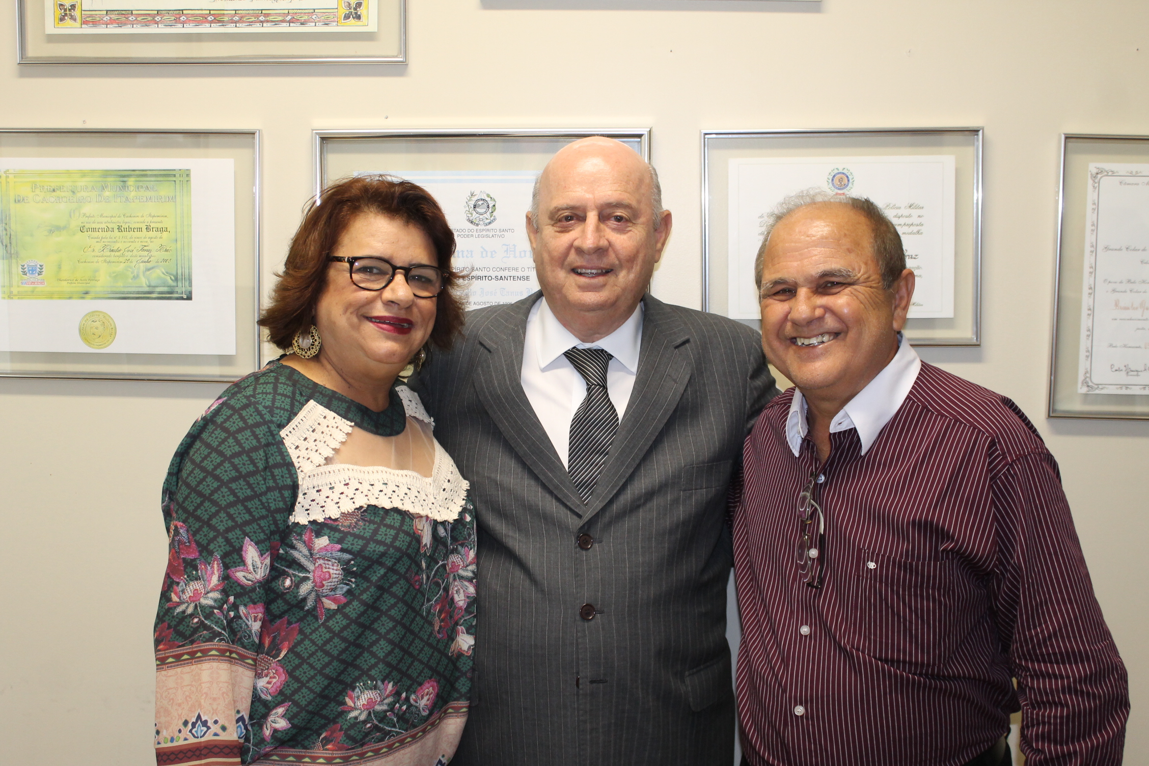 10.05.17 - Prefeita e lideran&ccedil;as de Faria Lemos visitam deputado Braulio Braz (4).JPG (1.61 MB)