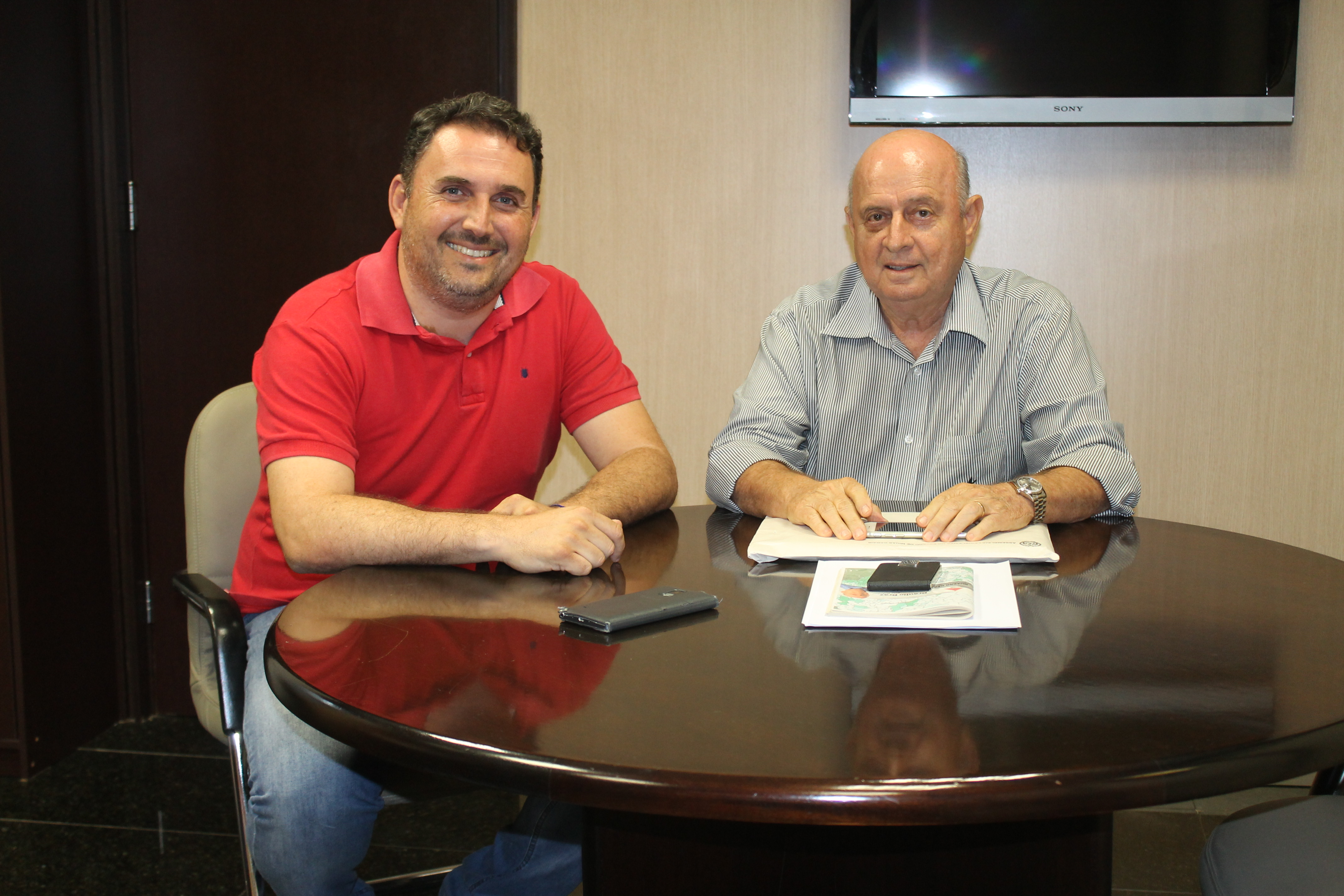 17.04.17 - Deputado Estadual Braulio Braz recebe prefeito de Miradouro.JPG (1.78 MB)