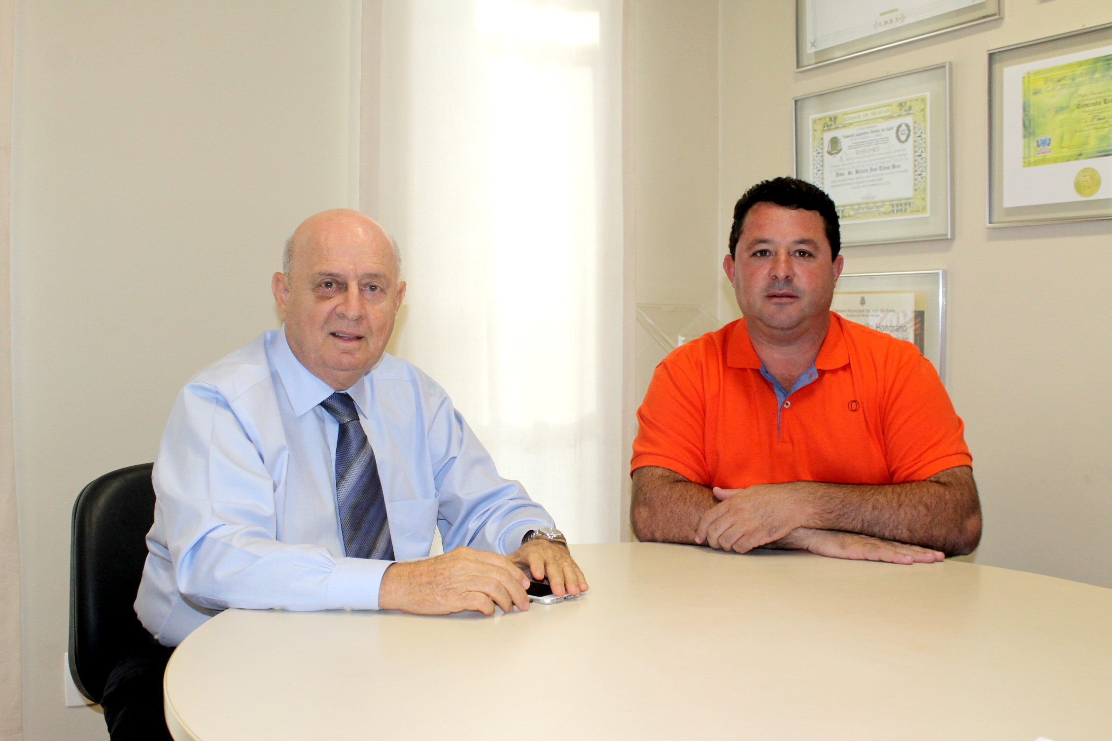 22.02.17 - Deputado Braulio Braz recebe vice-prefeito de Alto Jequitib&aacute;.JPG (551 KB)