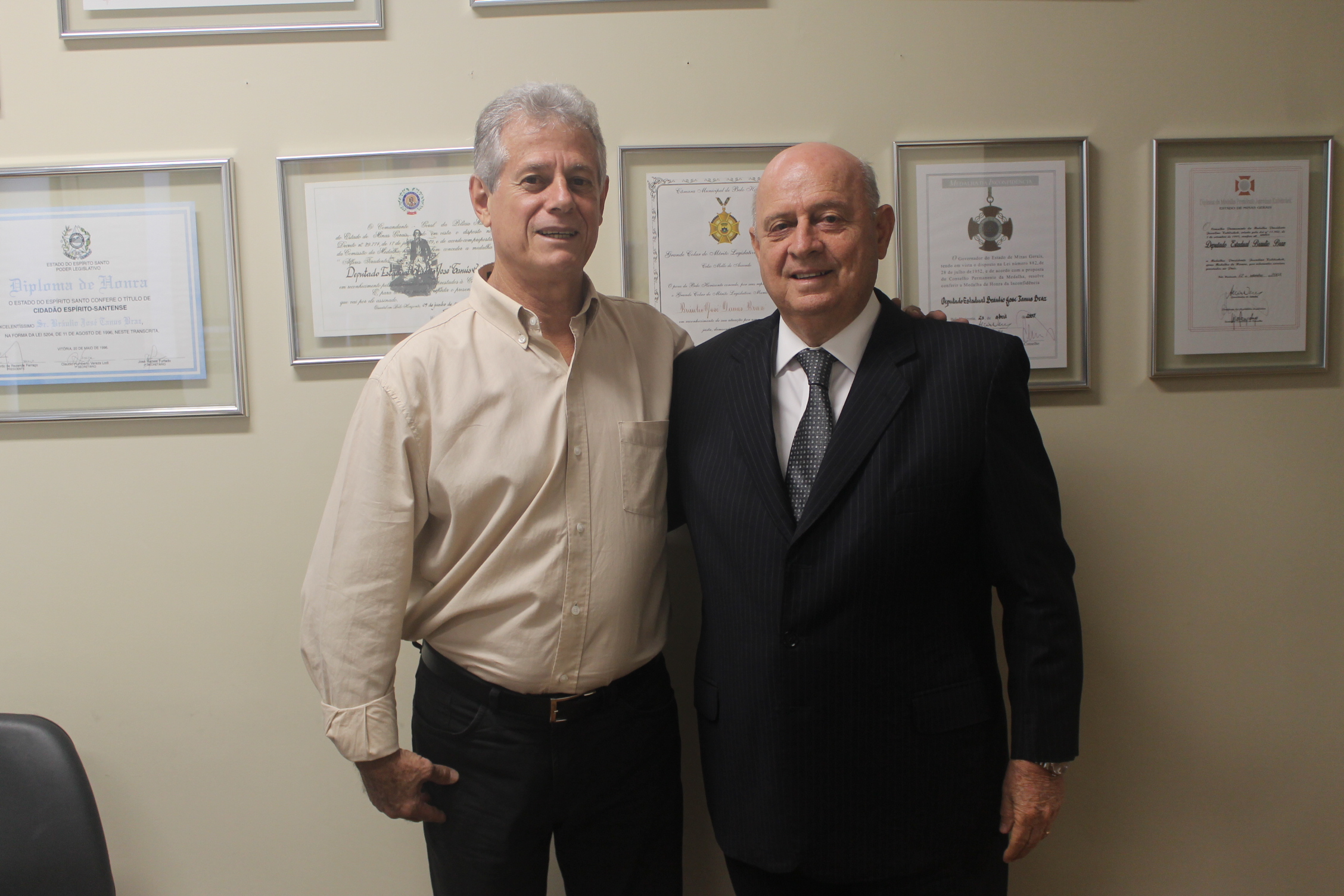 23.05.17 - Braulio Braz recebe prefeito de Rio Pomba.JPG (1.11 MB)