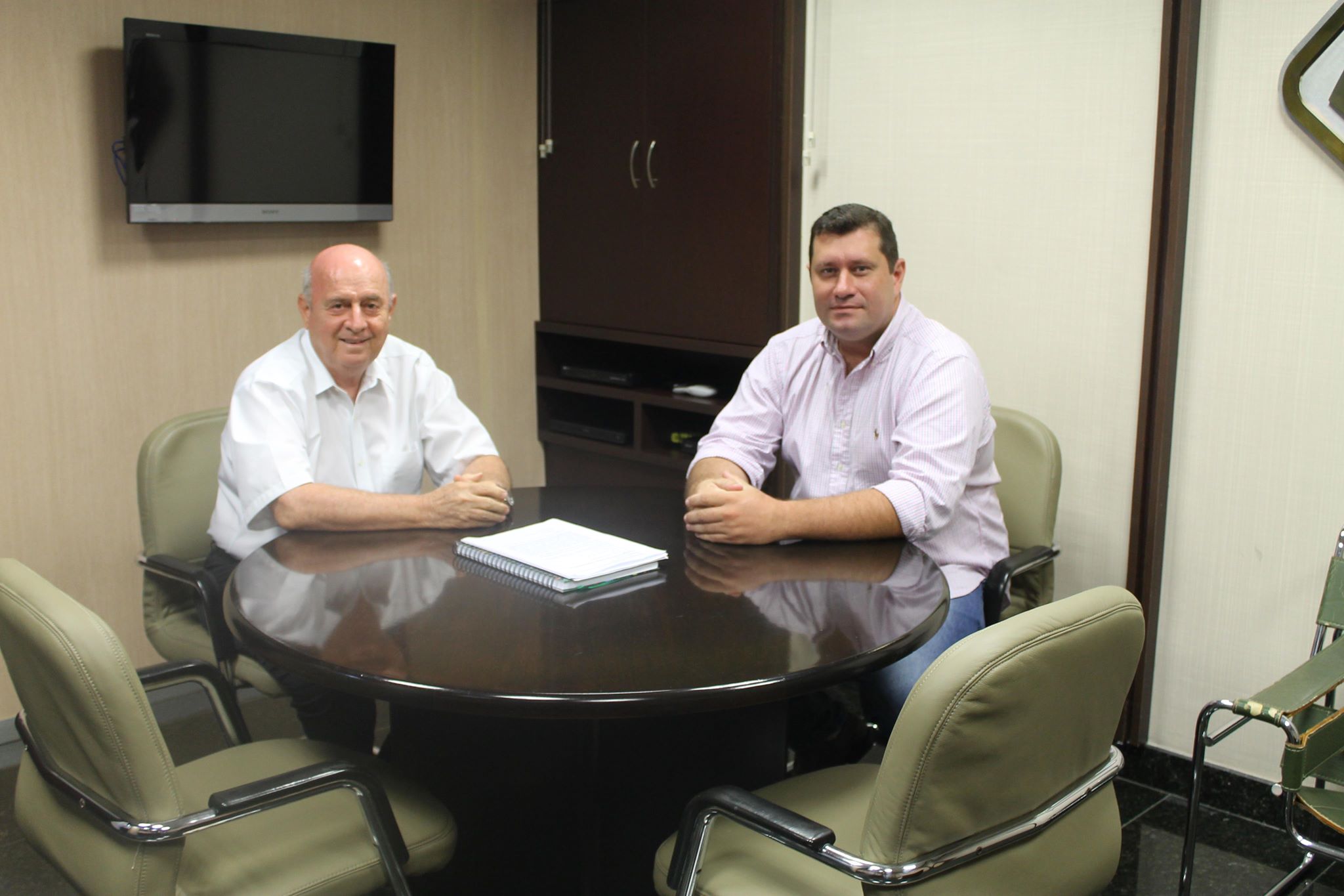 Vereador de Al&eacute;m Para&iacute;ba visita Braulio Braz