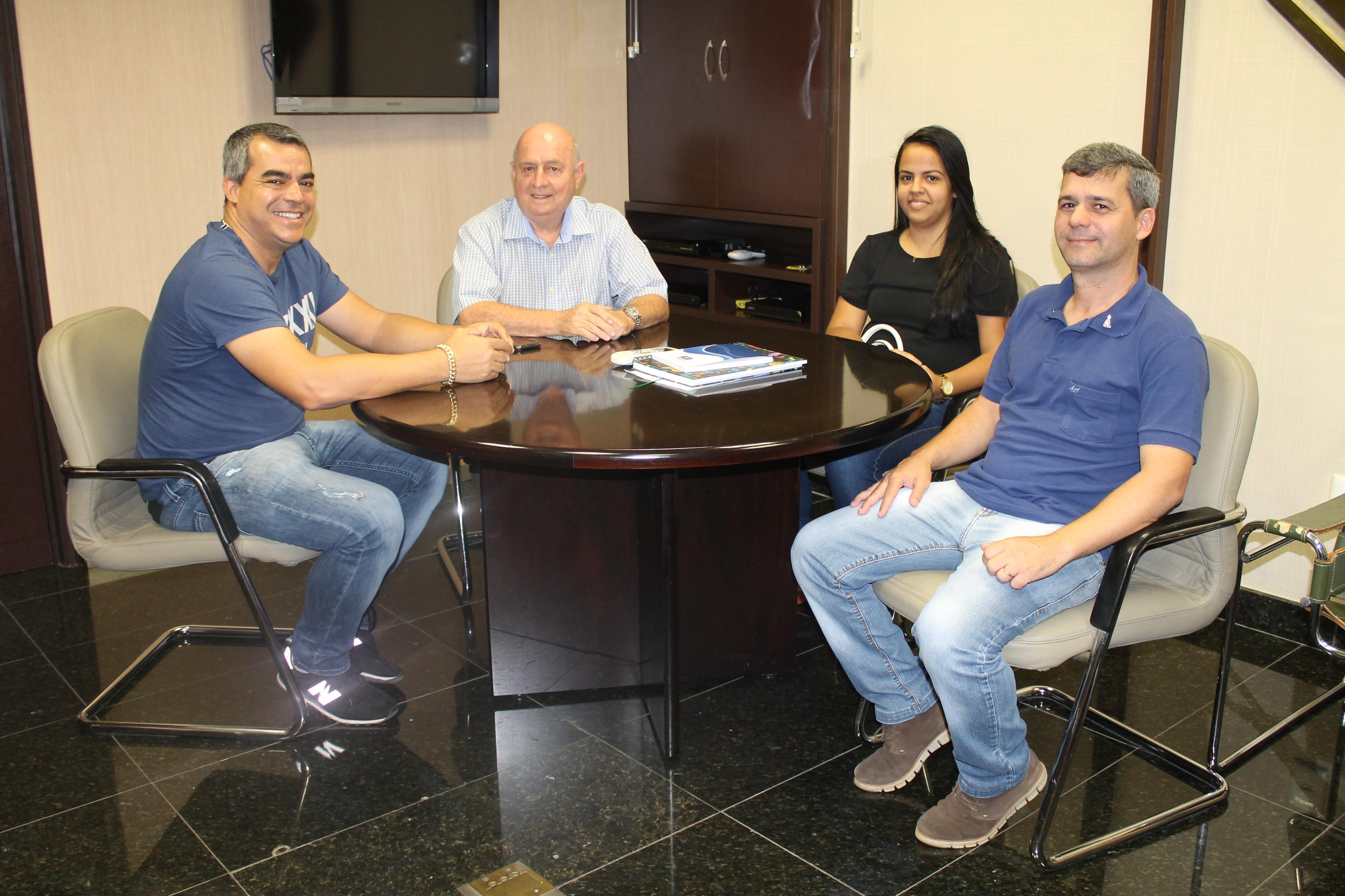 30069743_1627152497361960_497337199_o.jpg (881 KB)