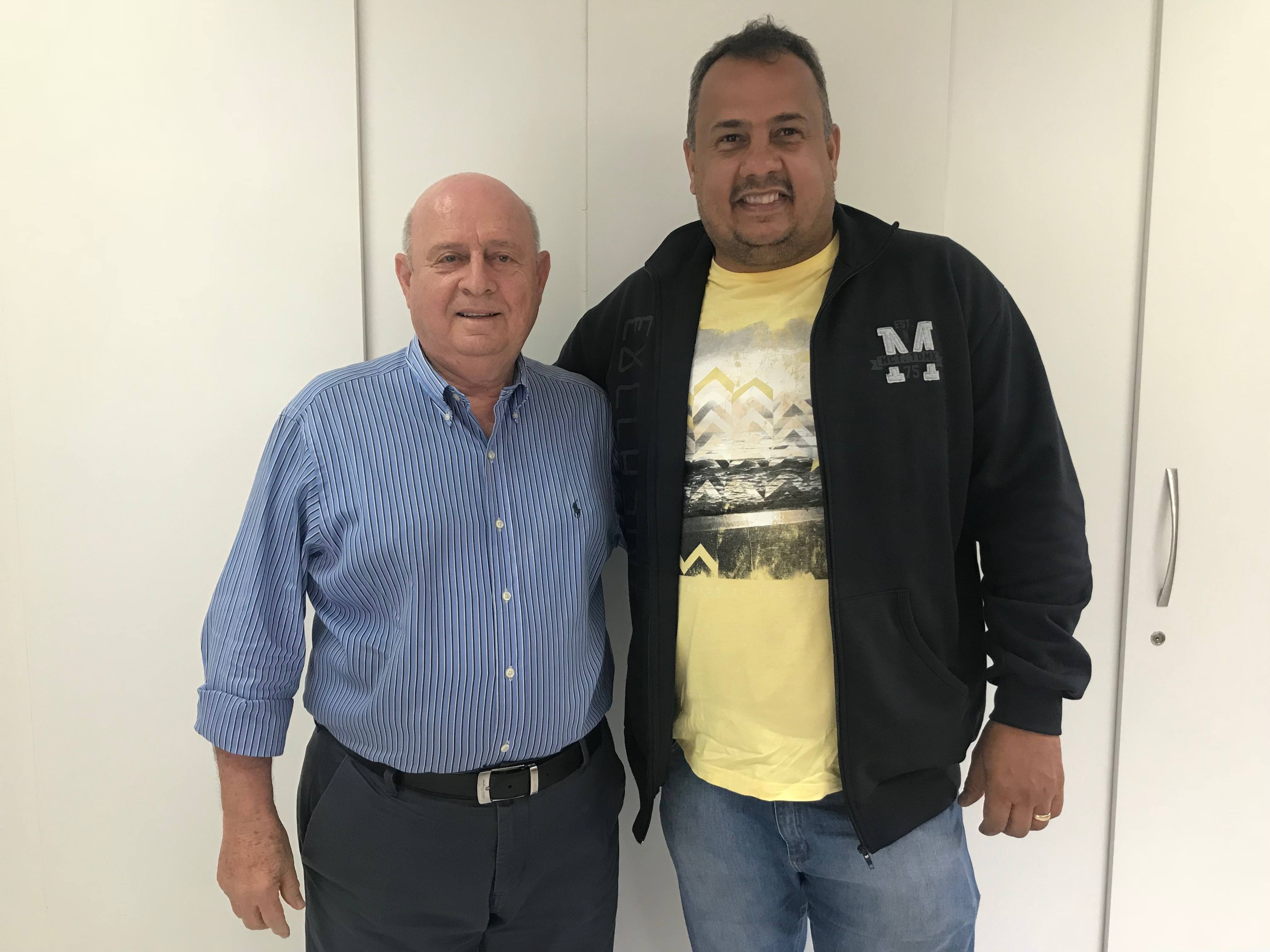 39020229_1325949220873599_4773672900429348864_n.jpg (693 KB)