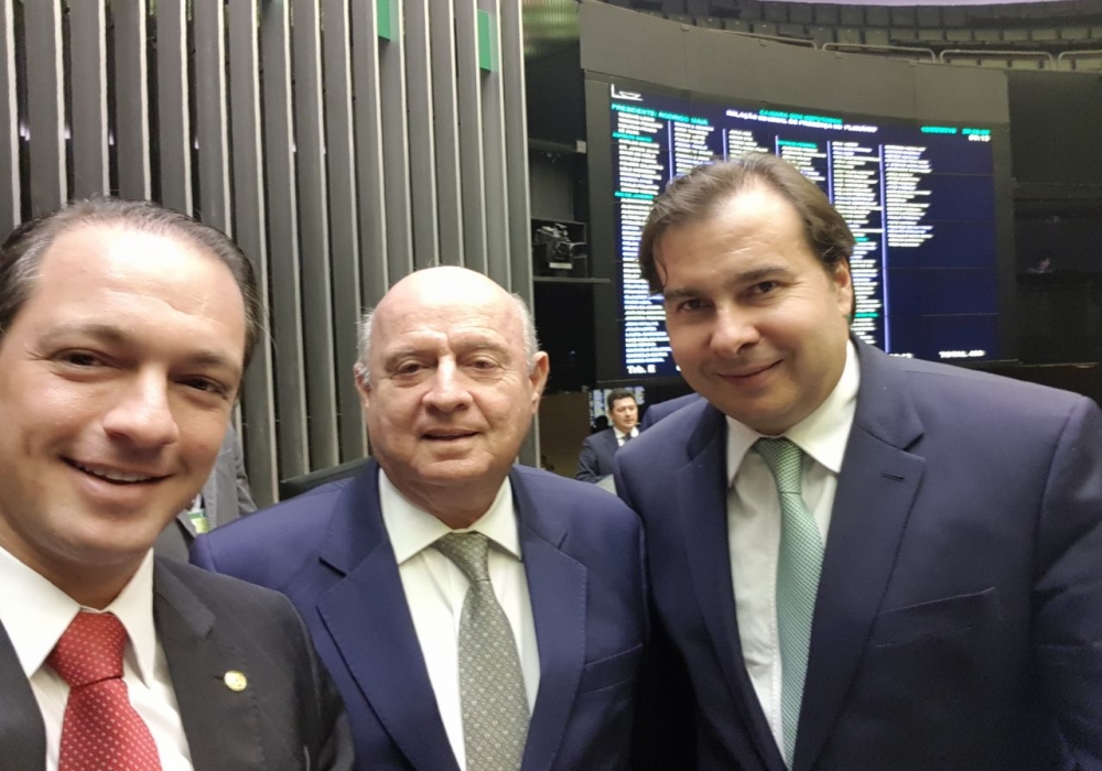 5aa91387cadc6.jpeg (400 KB)