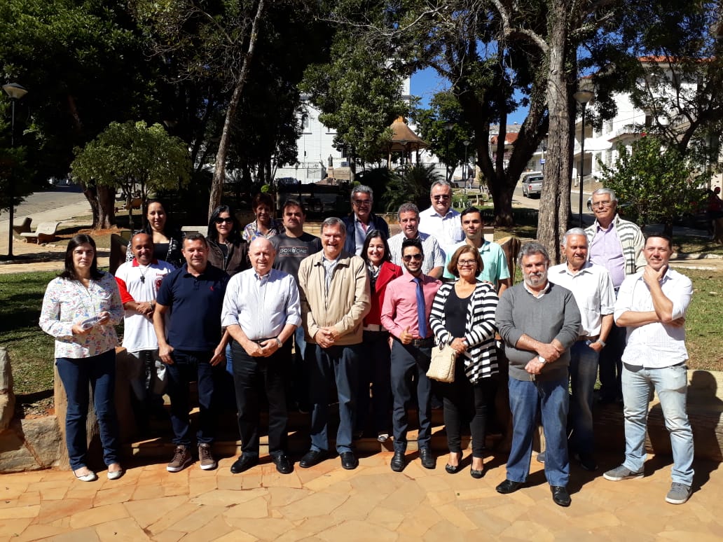 CARMOD.jpeg (177 KB)