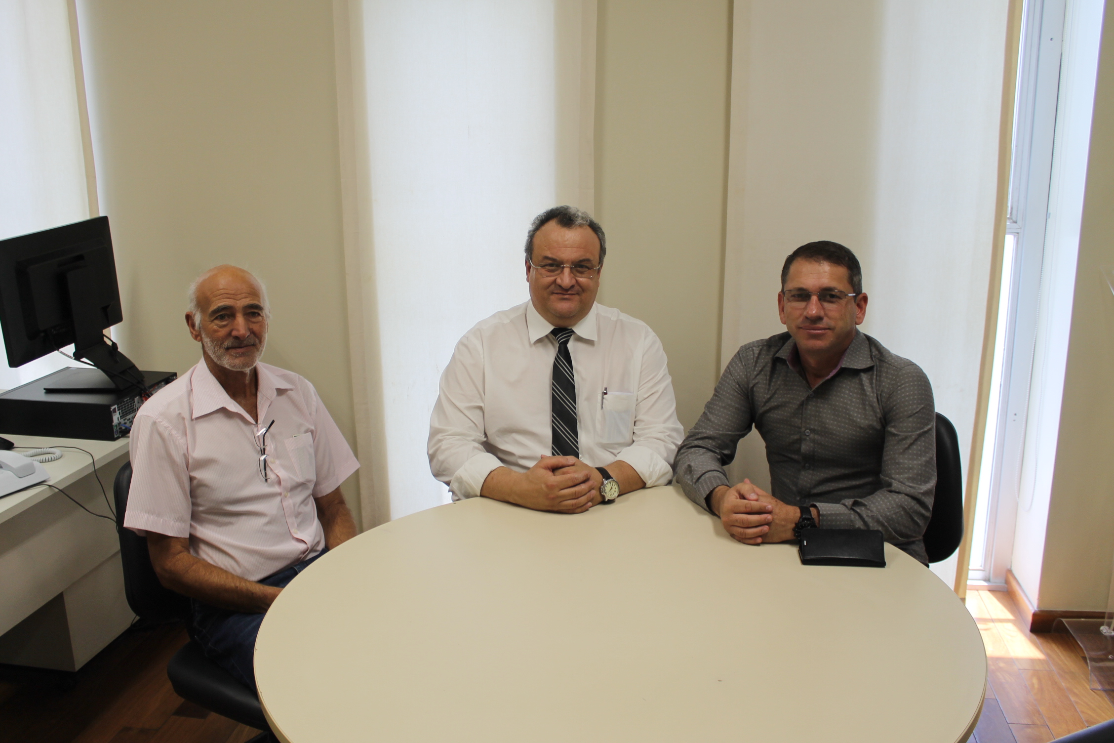 IMG_0107.JPG (984 KB)