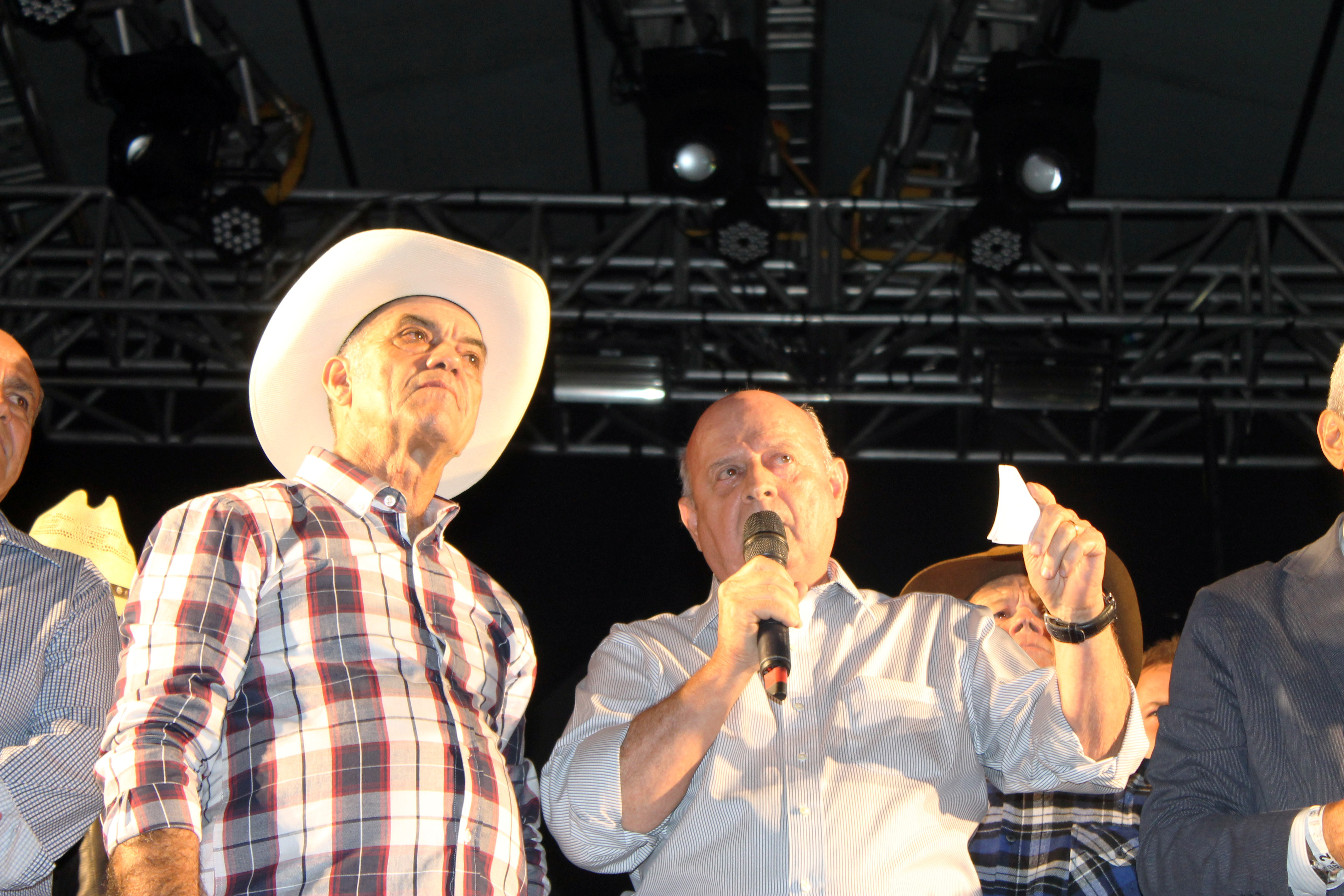 IMG_3394.JPG (2.28 MB)