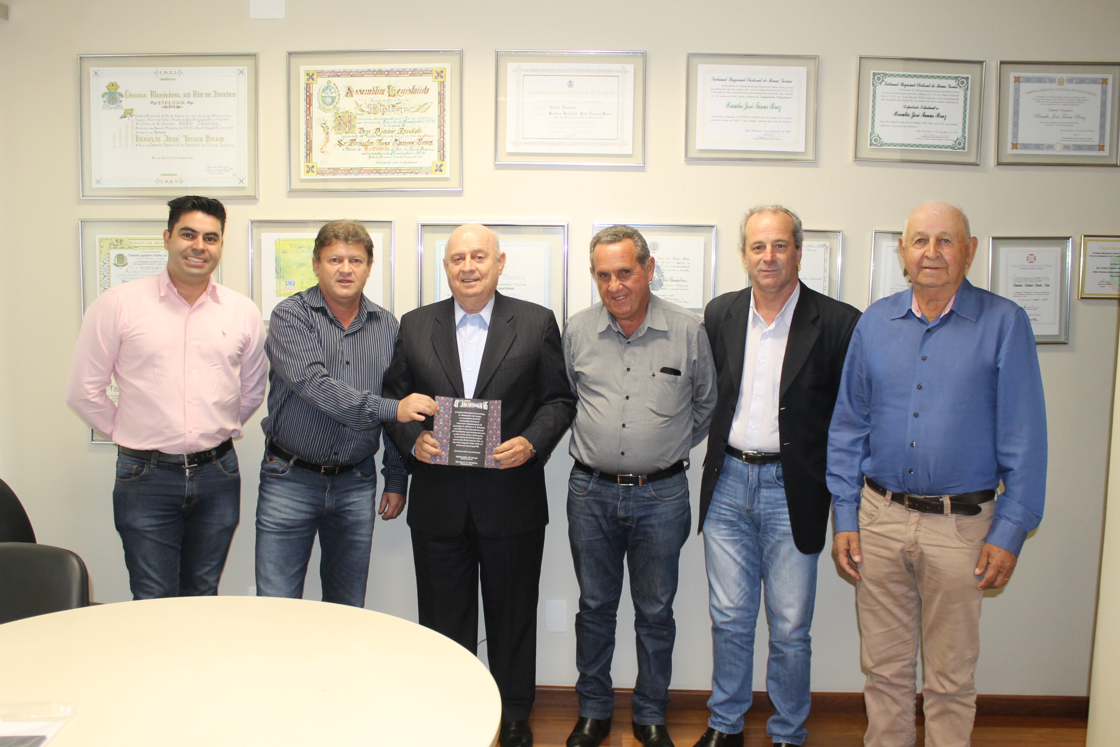 jacutinga.JPG (1.32 MB)