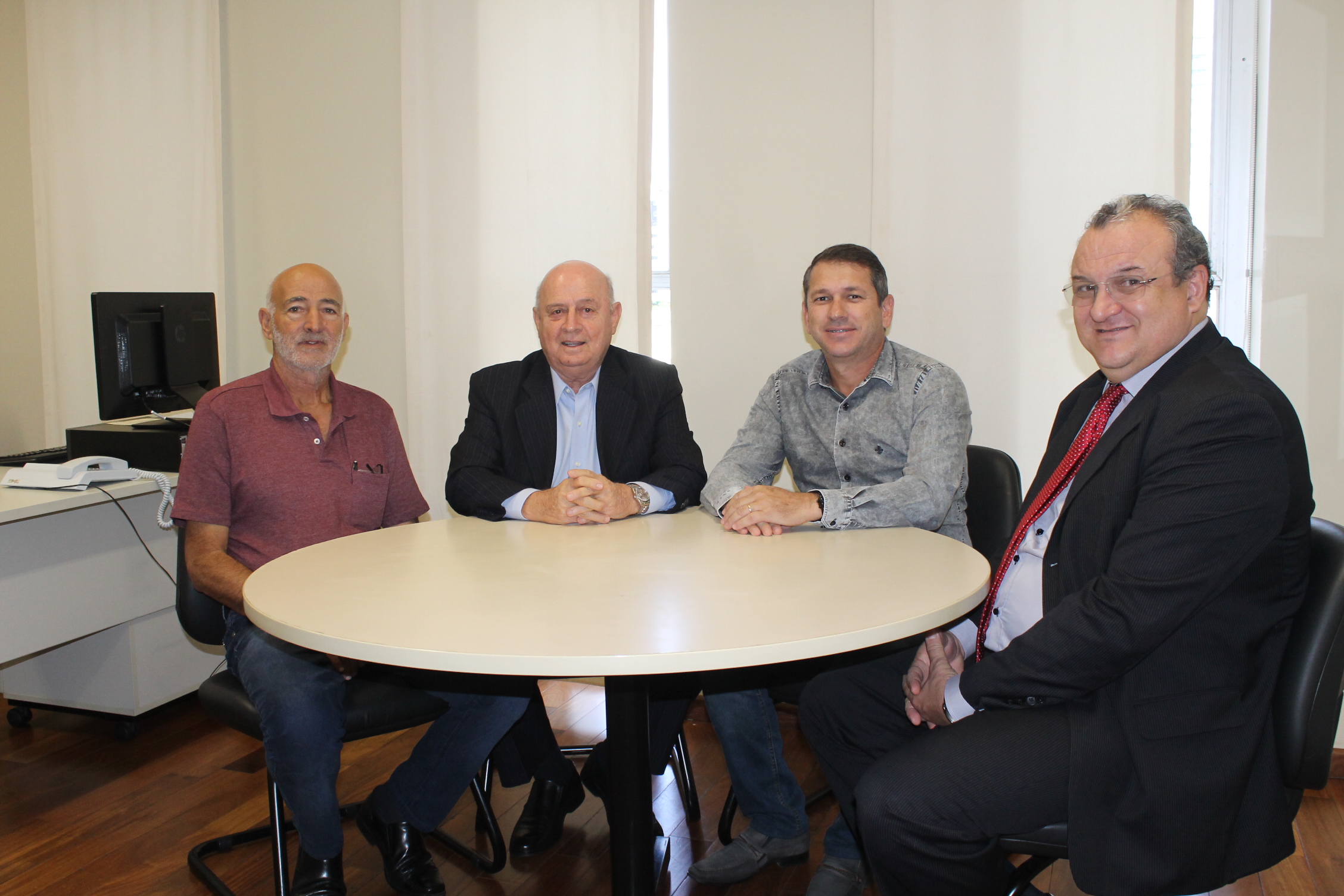 paranaeelinhobrauliobhraz.JPG (1.14 MB)