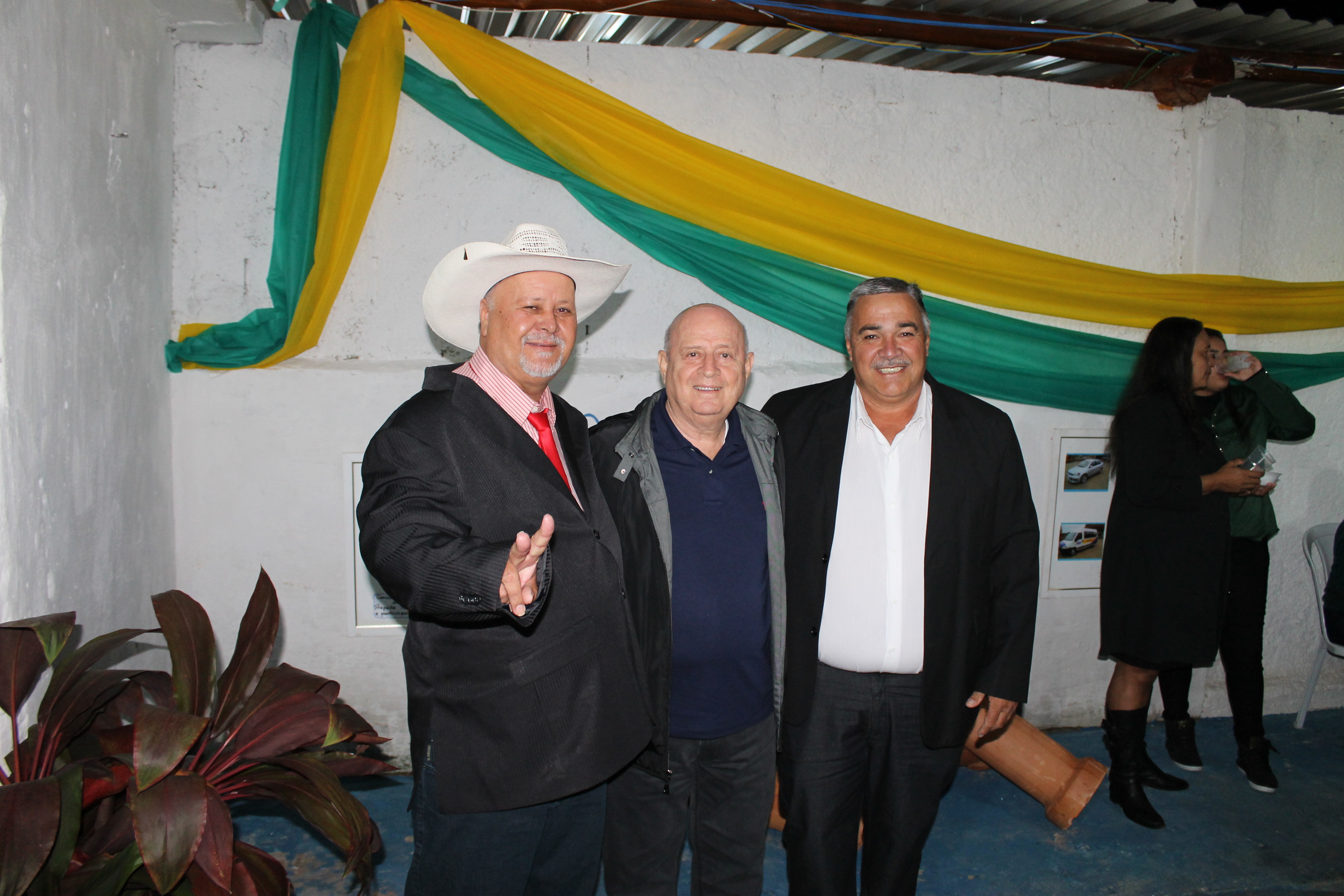 senadorcortess.JPG (1.75 MB)