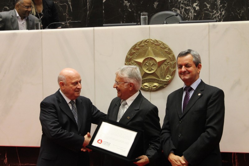 Braulio Braz participa da comemoração dos 52 anos da regulamentação da profissão de administração